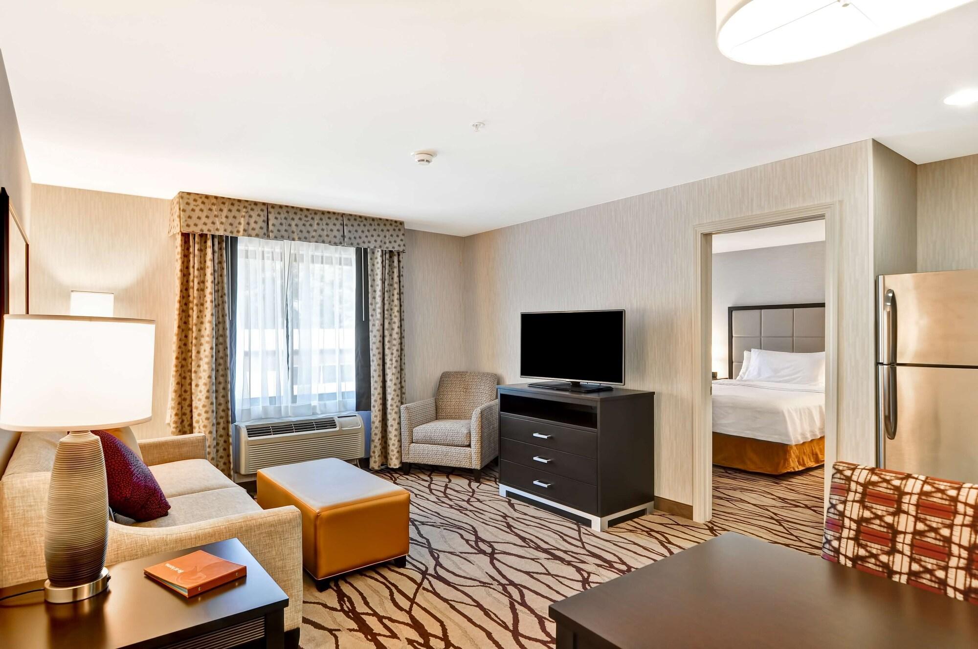 โฮมวูด สวีท บาย ฮิลตัน บอสตัน - เคมบริดจ์ - อาร์ลิงตัน Hotel ภายนอก รูปภาพ