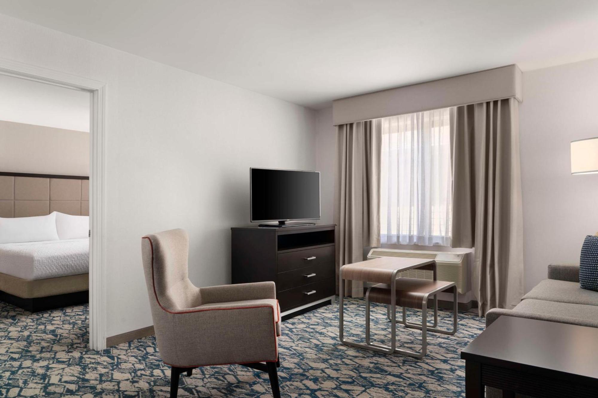 โฮมวูด สวีท บาย ฮิลตัน บอสตัน - เคมบริดจ์ - อาร์ลิงตัน Hotel ภายนอก รูปภาพ